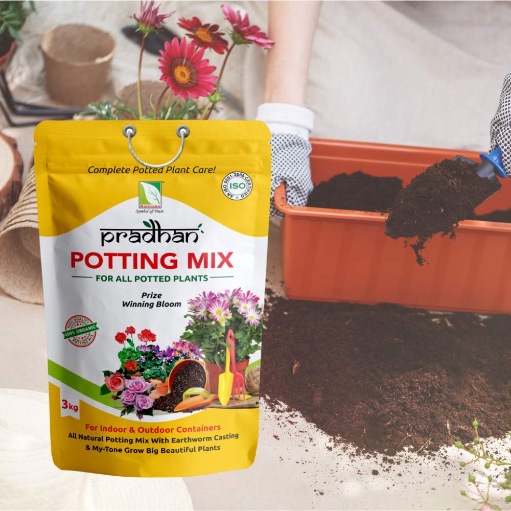 Potting Mix Organic Fertilizer and Manure for Plants 3 KG